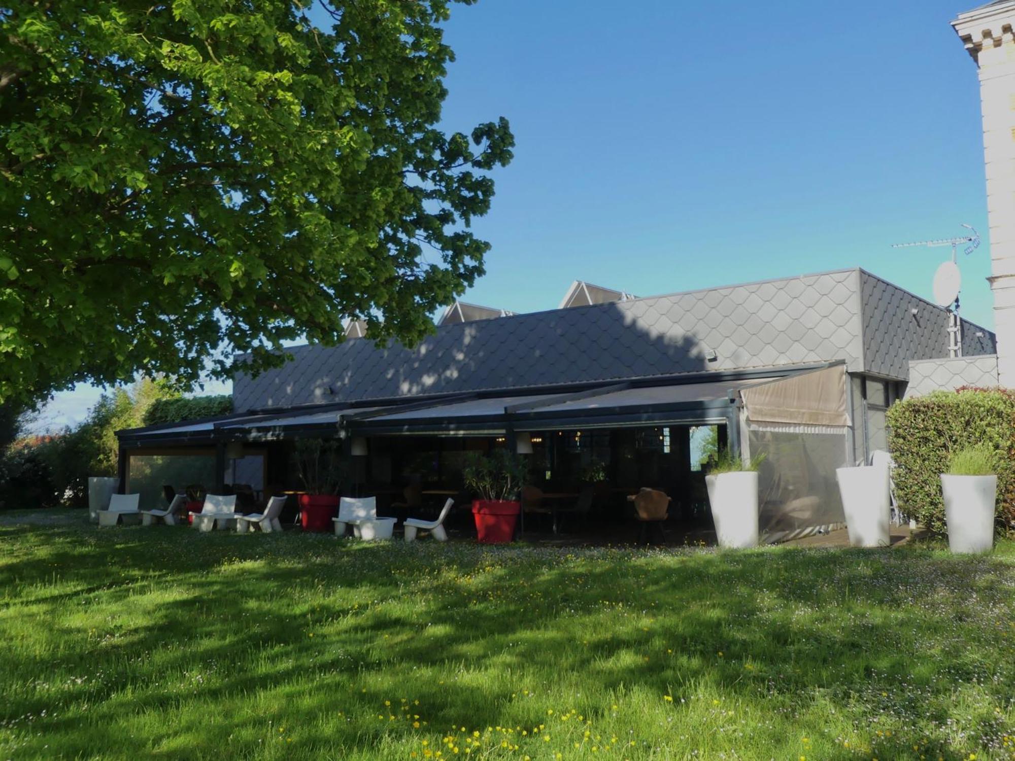 Hotel Et Spa Du Chateau Lagord Exterior foto